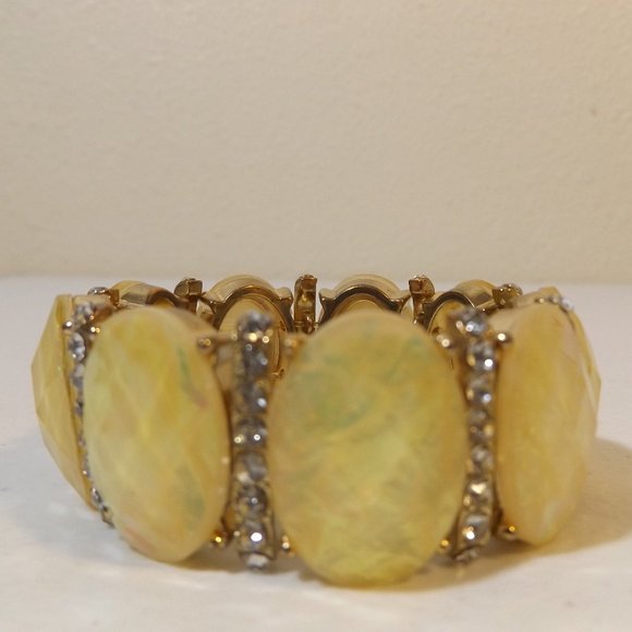 Vintage Jewelry - Multi-Faceted Cabochon Bracelet